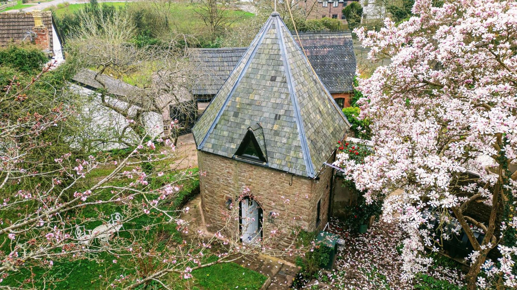 Fairy Cottage Lea Bagian luar foto
