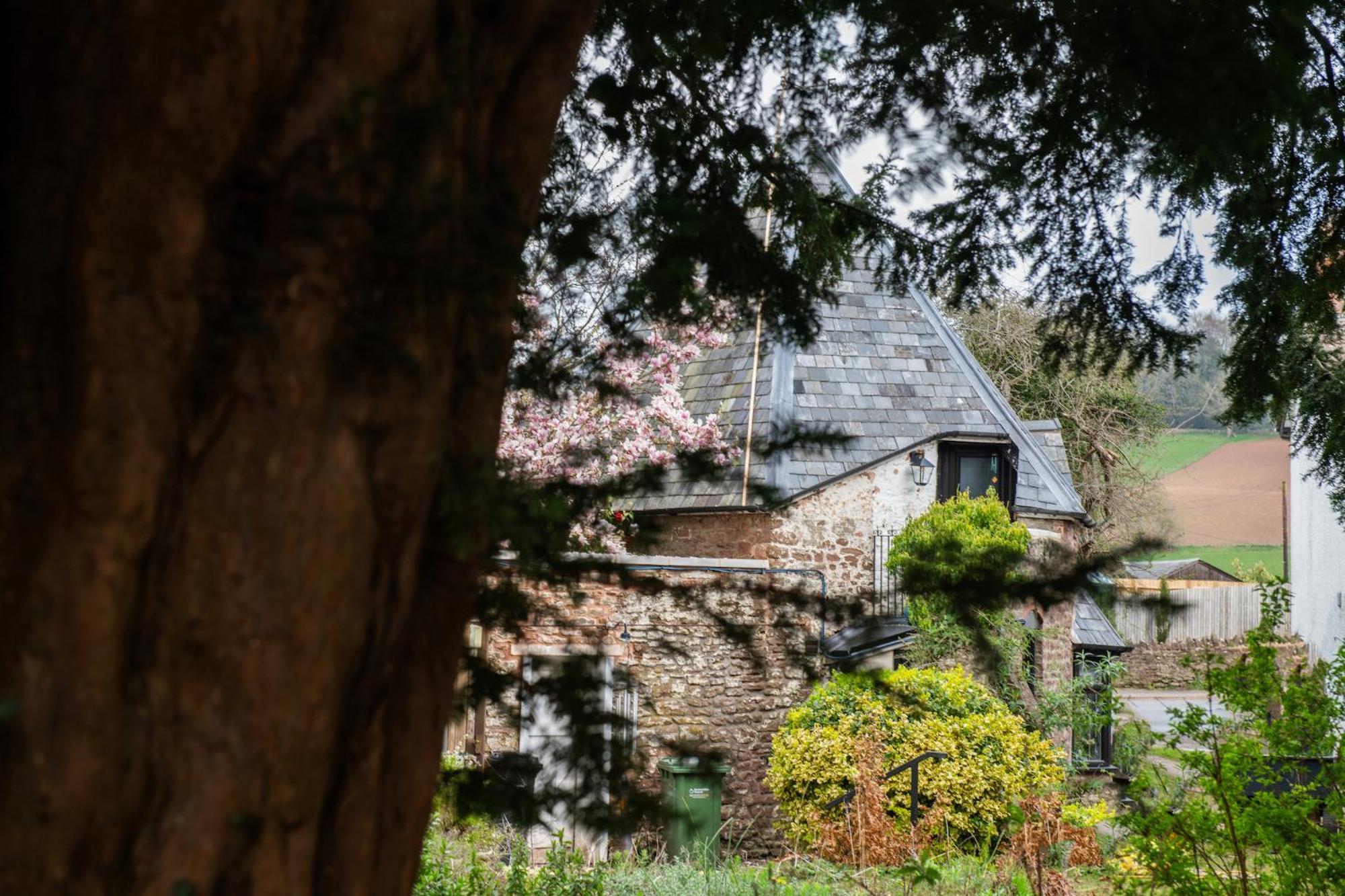 Fairy Cottage Lea Bagian luar foto